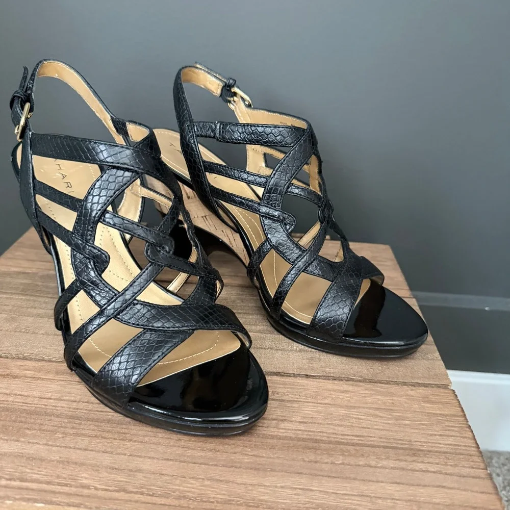 Tahari Petunia Black Snake Embossed Leather Cork Wedge Sandals Women 8.5 Strappy